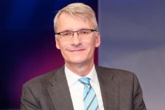 mit wem ist elmar theveßen verheiratet